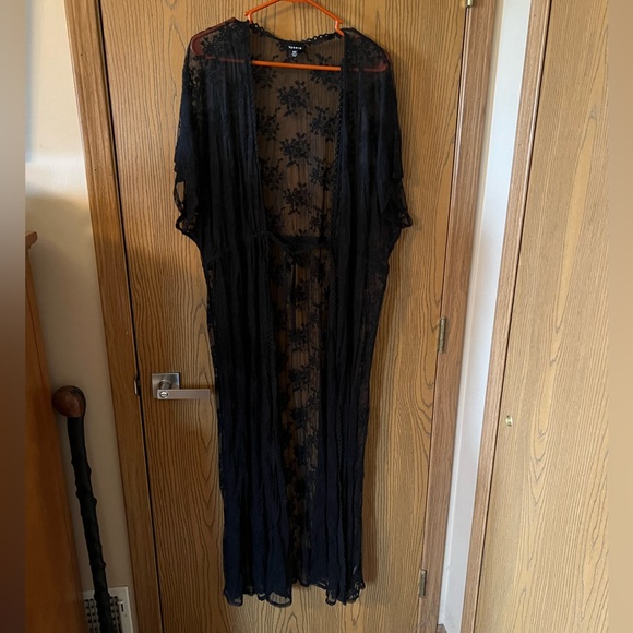 torrid Tops - Women’s black lace long open cover up kimono